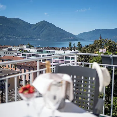 La Perla Hotel