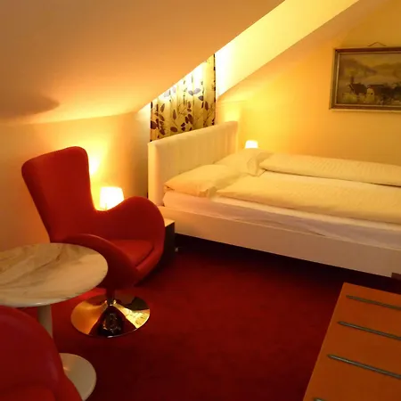 Hotel La Perla 3*
