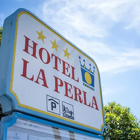 Otel La Perla 3*
